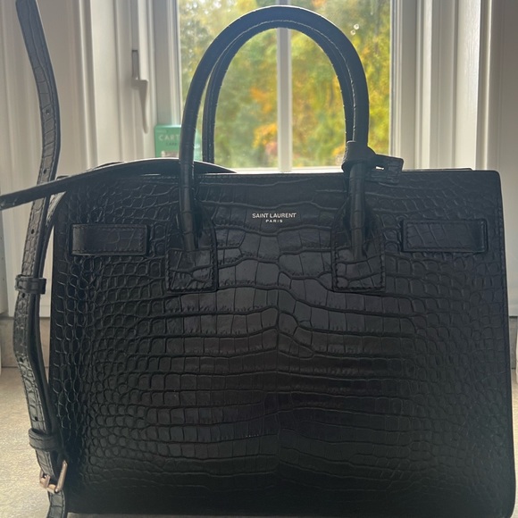 Sac De Jour nano croc-effect leather tote - Picture 1 of 3